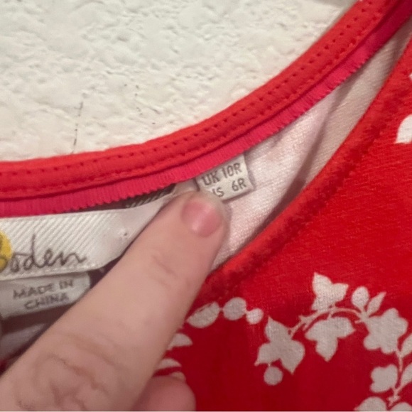 Boden red and white floral midi length dress size 6 - Picture 3 of 9